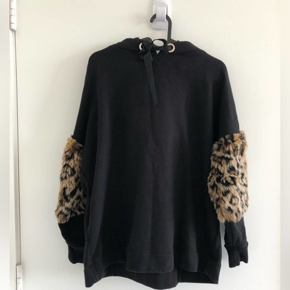 Zara EUC Black Hooded Sweatshirt Lace Ties Faux Fur Trimmed Sleeves Size M Hood - Picture 5 of 11